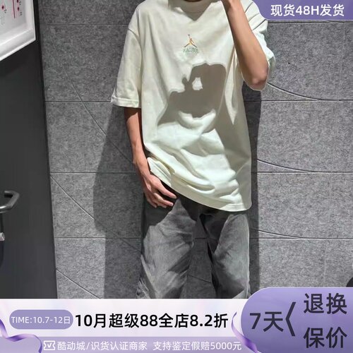 Nike耐克男夏耐磨透气休闲短袖