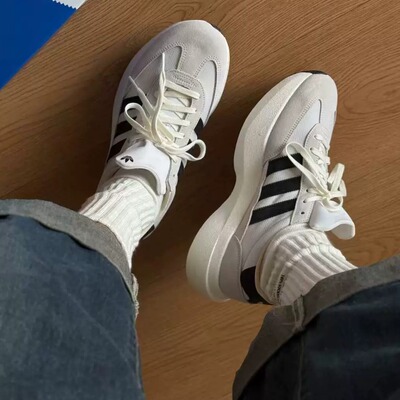 Adidas阿迪达斯三叶草男女休闲鞋