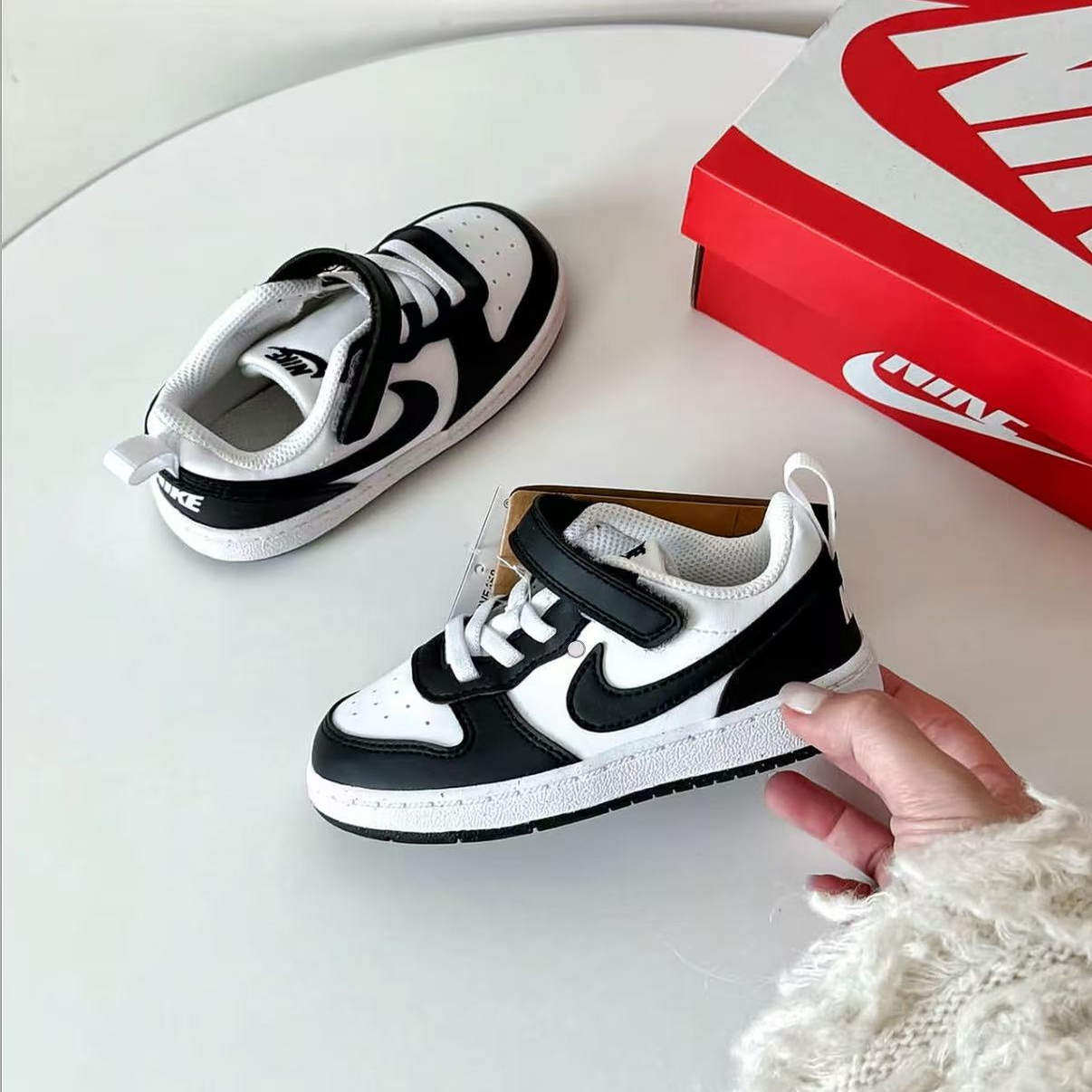 Nike耐克Pico5童鞋轻便防滑