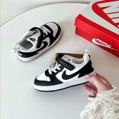 Nike耐克Pico5童鞋轻便防滑