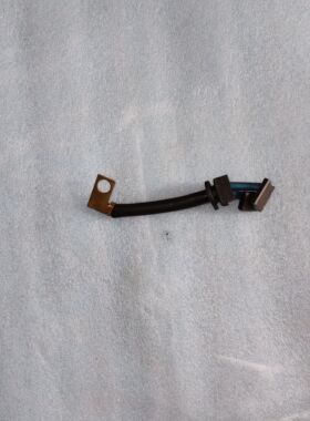 三菱猎豹帕杰罗V31/2/3福利卡得利卡风行三菱发动机起动机碳刷