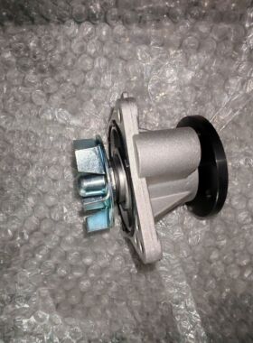 CS91.5CS10三菱劲炫1.6水泵发动机冷却水泵，全新原装配件