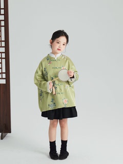 新中式国风女童刺绣立领果绿色盘扣上衣显白亮色春季小众复古外套