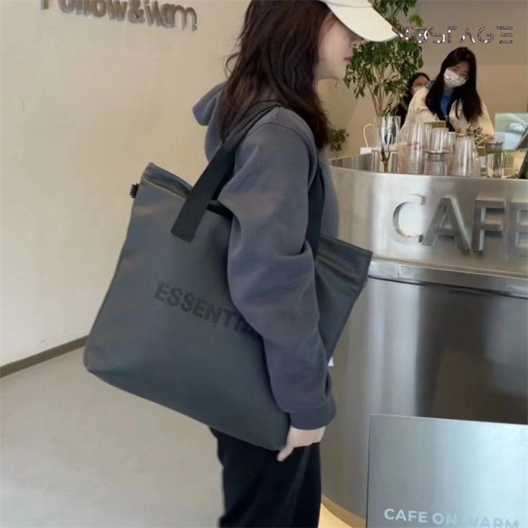 FOG休闲斜挎FOG休闲斜挎