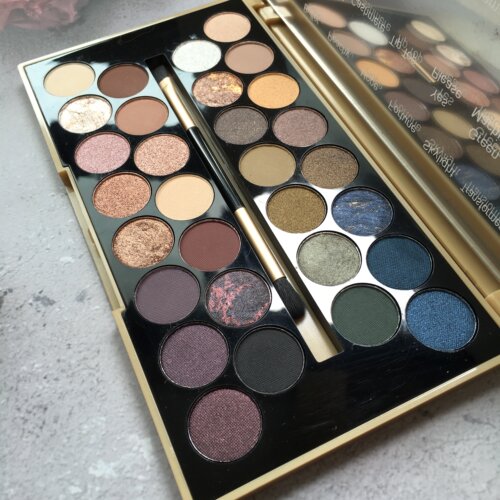 星辰英国烘焙大理石眼影盘提亮