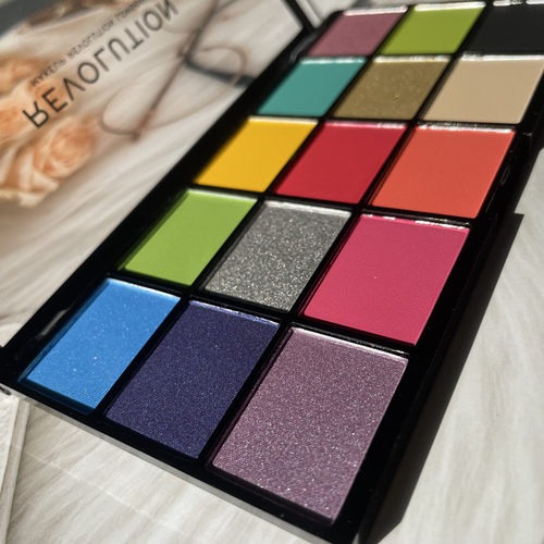 英国眼影MakeupRevolution