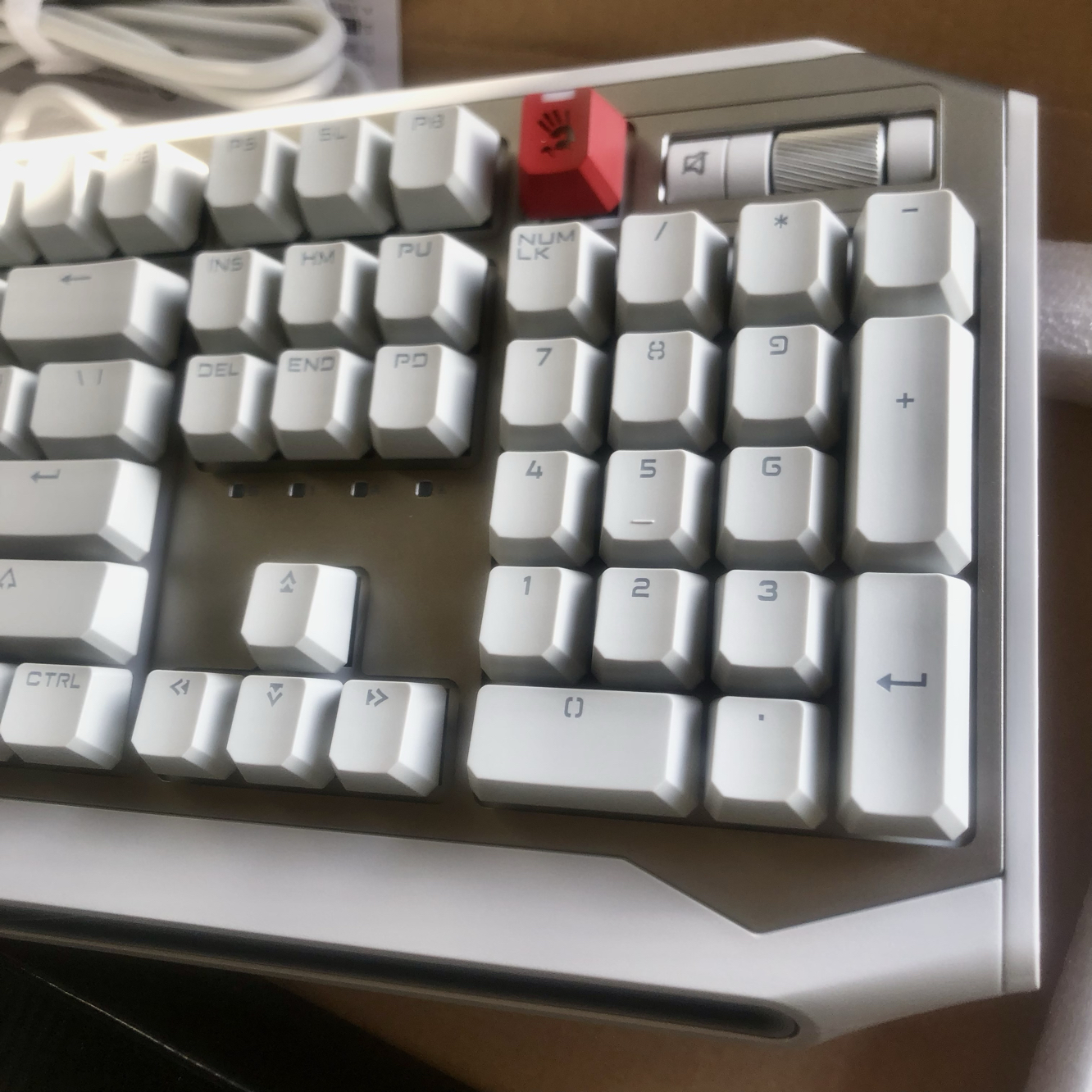 双飞燕血手幽灵B980全光轴轻声版电竞键盘lk980网咖游戏99新正品