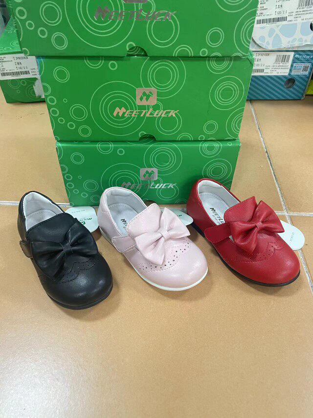 专柜撤柜正品斯乃纳致悦女童鞋春夏款单皮鞋软底猪皮皮鞋公主鞋属于什么档次？