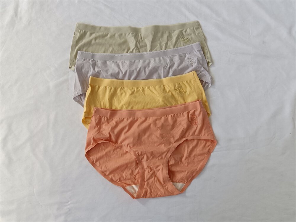 女式三角内裤中低腰一片式无痕