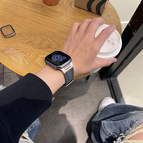 适用iWatch46mm硅胶表带保护壳