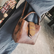 秋季复古搭扣水桶包2017韩版简约手提包女休闲简约时尚单肩斜挎包