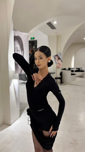 舞月Wendy dance舞服蕾丝系列蕾丝小性感设计上衣镂空半裙拉丁服