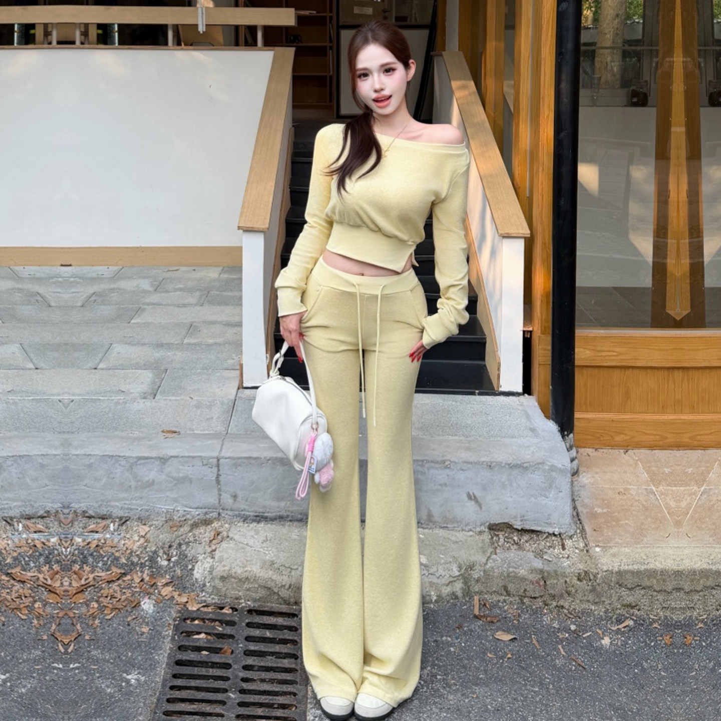 韩系穿搭一整套休闲运动套装女2026秋季新款斜肩卫衣阔腿裤两件套