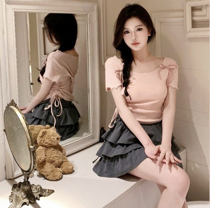 芭蕾风粉色方领木耳边短袖t恤