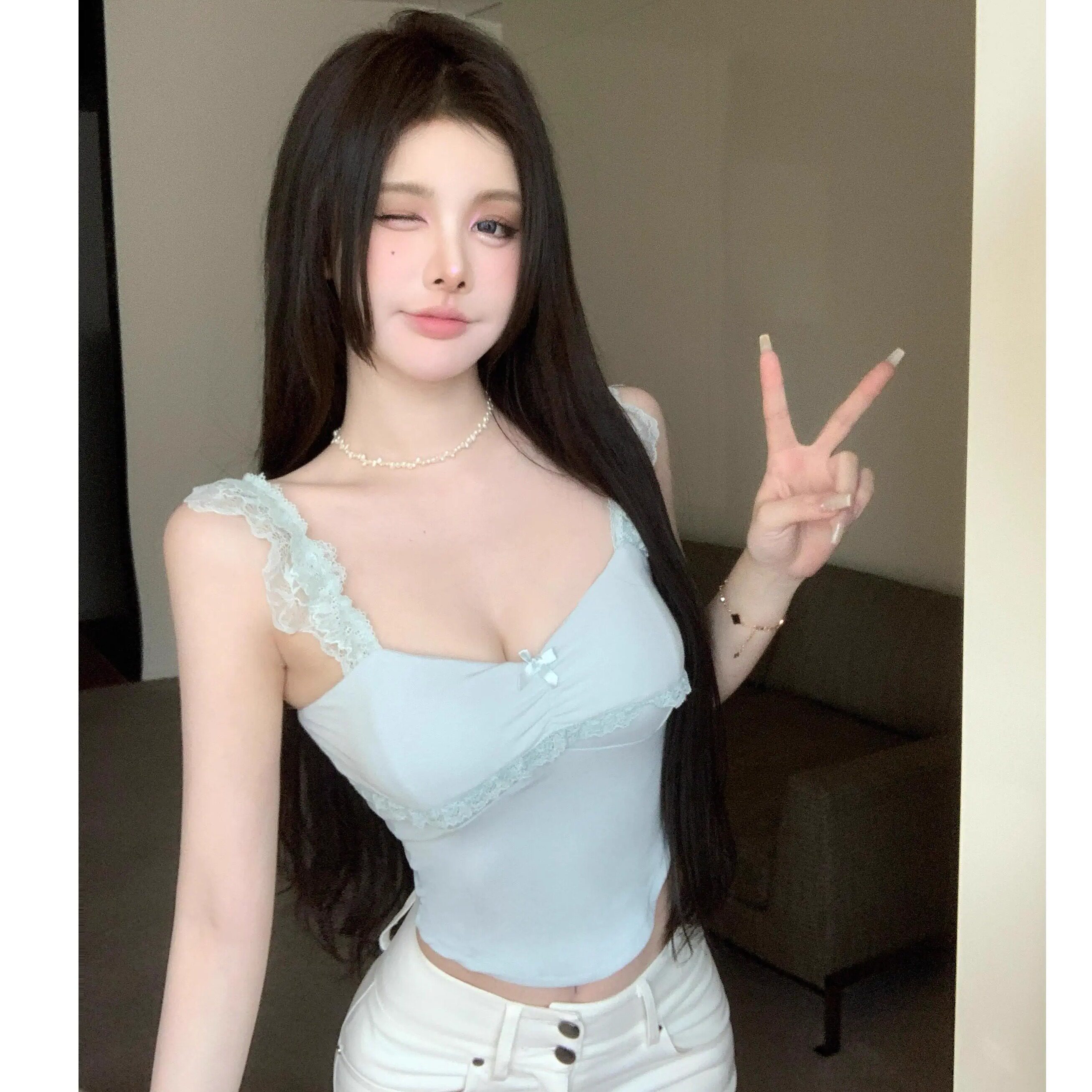 带胸垫多巴胺蕾丝吊带背心女外穿夏季泰式甜辣妹一字肩抹胸小上衣