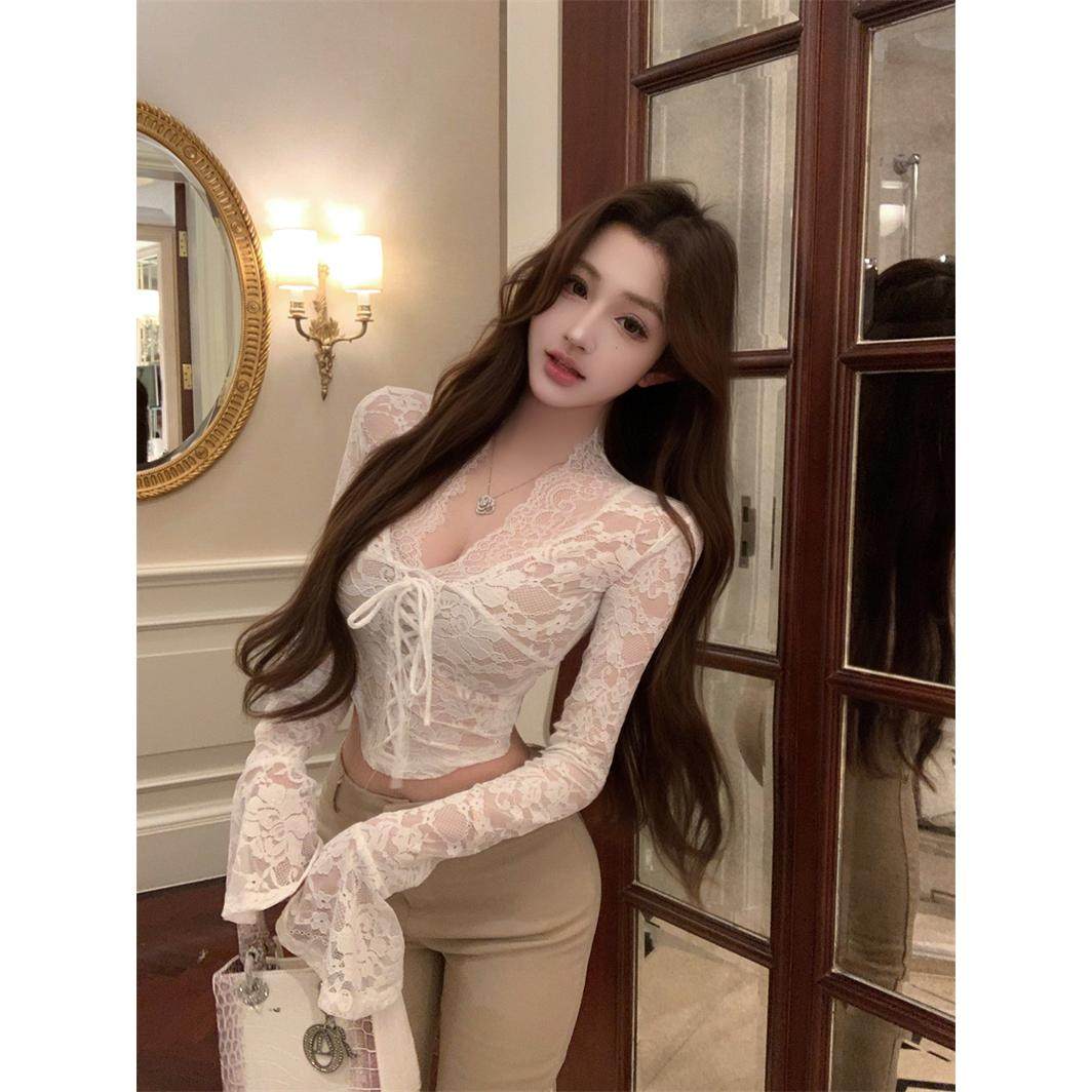 纯欲风绑带v领长袖蕾丝衫T恤女冬季喇叭袖修身白色内搭打底衫上衣,女装/女士精品,蕾丝衫/雪纺衫,淘宝优惠券,粉丝福利购,淘宝优惠卷