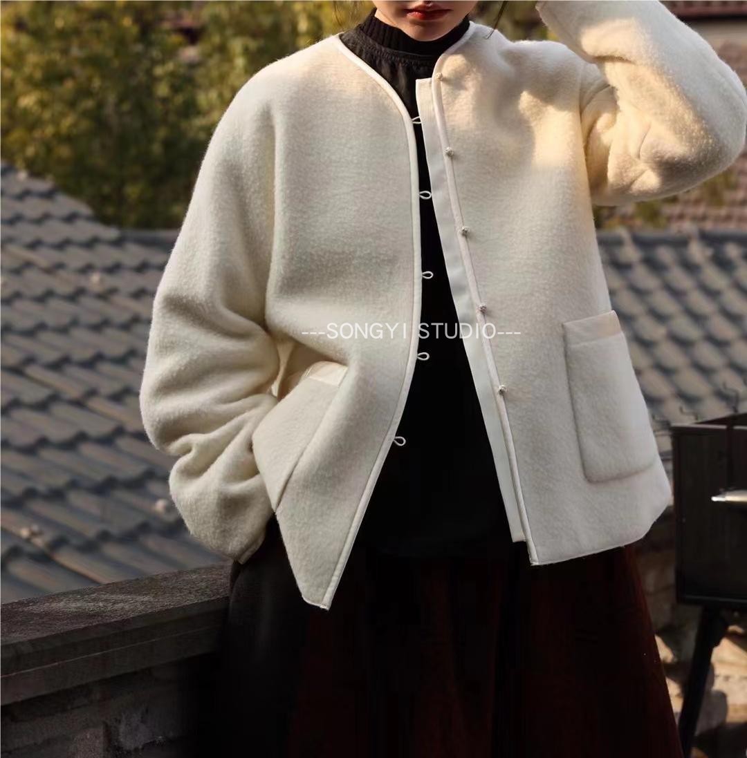 羊毛混纺常规新中式开襟盘扣