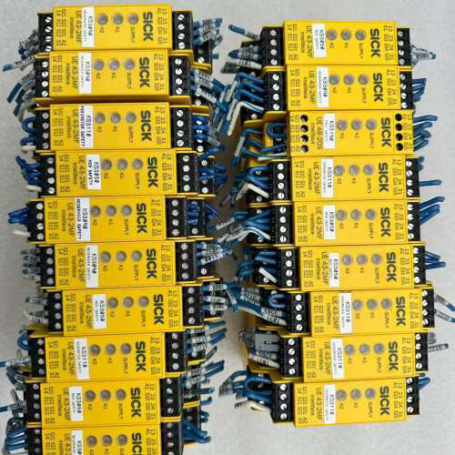 议价SICK安全继电器UE43-2MF3D2，包装柜未用过成色漂