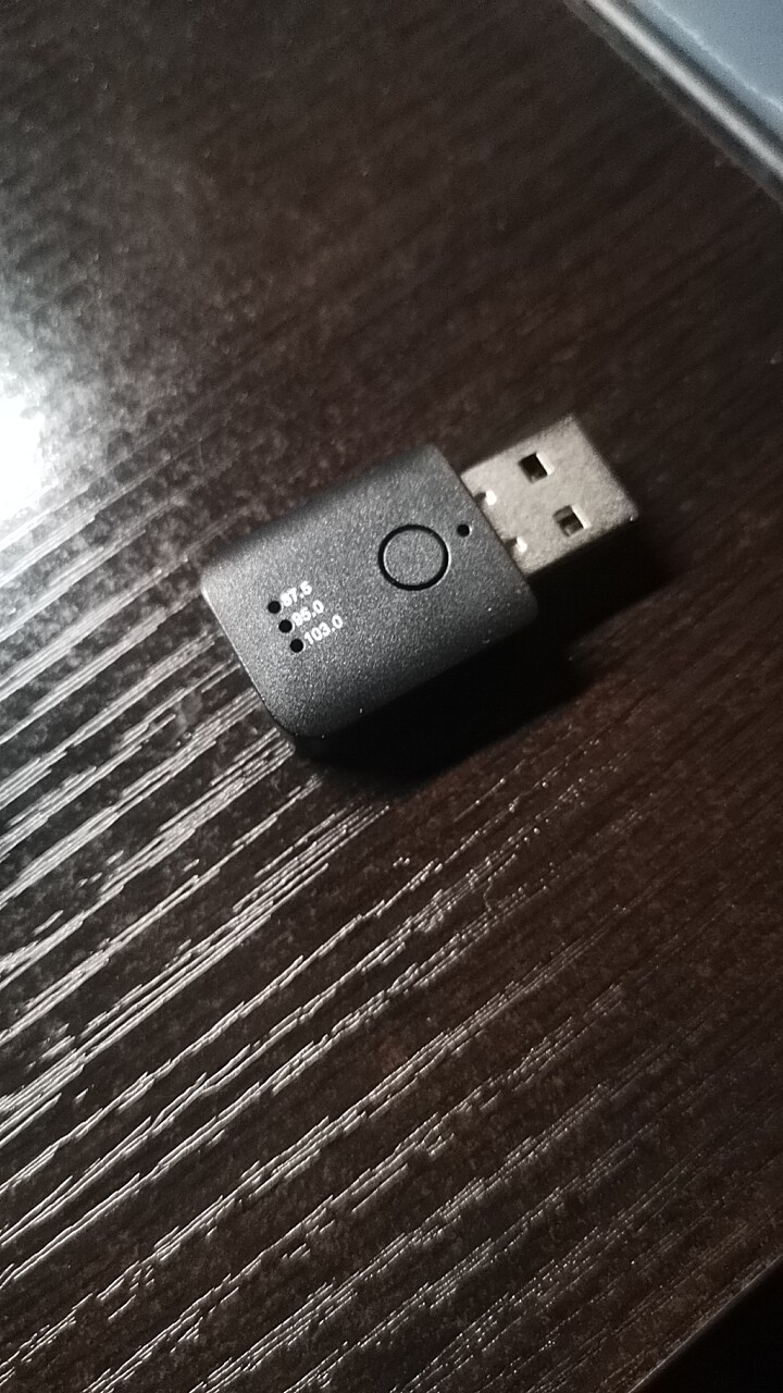蓝牙5.1FM发射器车载蓝牙接收器免提车载蓝牙适配器通话通用新款