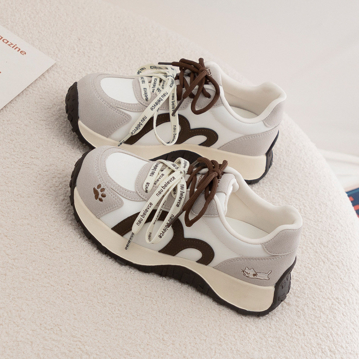 厚底阿甘鞋女丑萌2026春季新款小众韩版休闲板鞋小白鞋子配阔腿裤