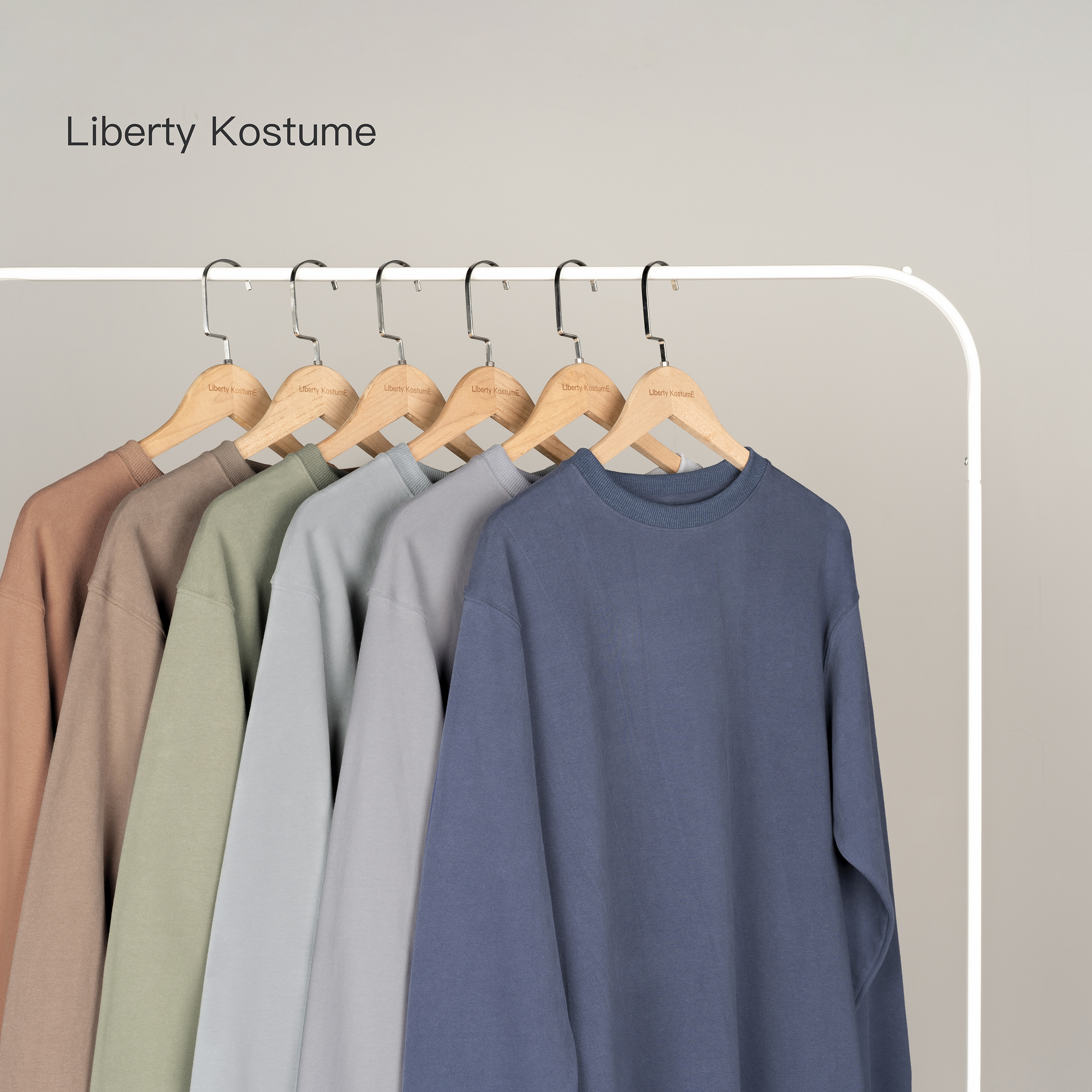 Liberty Kostume 纯色T恤莫兰迪日系宽松潮流情侣卫衣圆领男美式