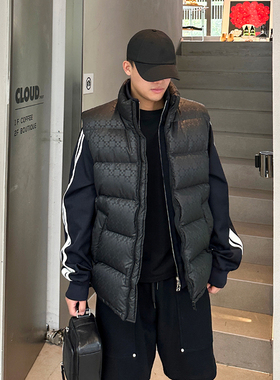 秋冬男装立领十字暗纹老花拉链黑色90白鹅绒蓬松羽绒马甲外套潮厚