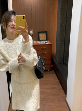 Vaoom-绞花粗针织套装毛衣+半身裙加厚套装（含8.9绵羊毛）K1800