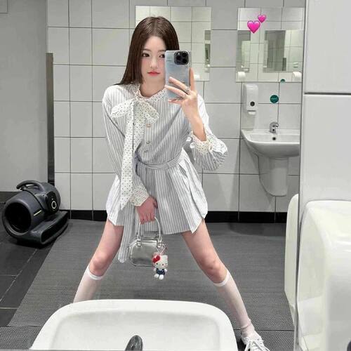 学院风拼接撞色条纹衬衫