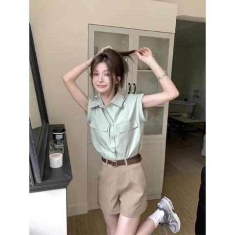 韩版薄荷曼波穿搭休闲衬衫女夏季2025新款设计感小众短袖绿色上衣