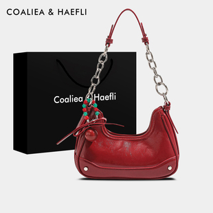 香港红色新娘包法棍腋下包包女25新款 小众设计手提链条单肩斜挎包