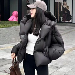 黑色短款羽绒服女2025冬季新款泡芙龟背加厚白鸭绒连帽面包服外套