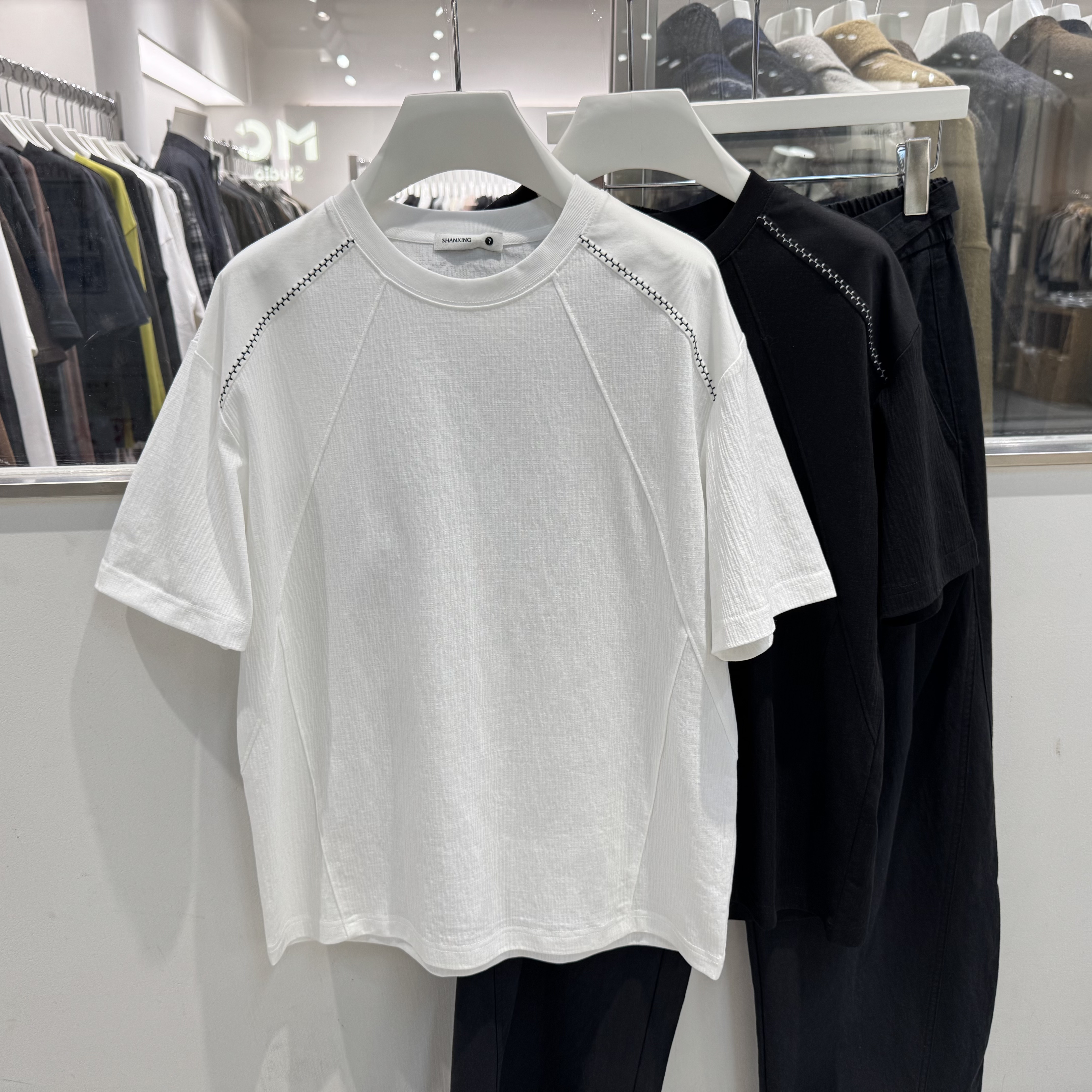 山形夏季高级感线条拼接短袖T恤男韩版时尚百搭修身薄款痞帅半袖t