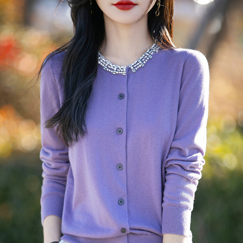 高级感蚕丝精纺羊毛针织开衫女春秋薄款外搭上衣圆领镶钻毛衣外套