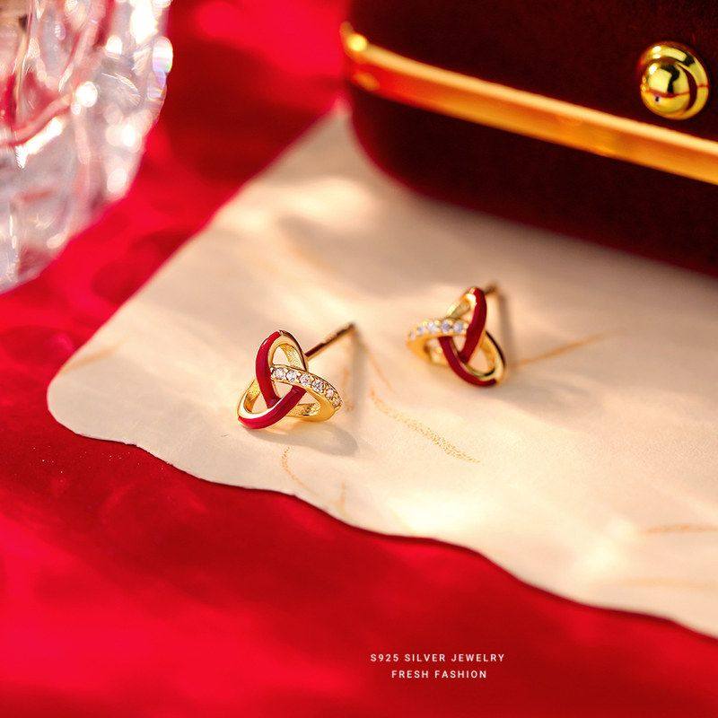 新年款S925纯银三角同心结耳钉女设计感时尚大气红色小香风耳饰,饰品/流行首饰/时尚饰品新,银饰配件,淘宝优惠券,粉丝福利购,淘宝优惠卷