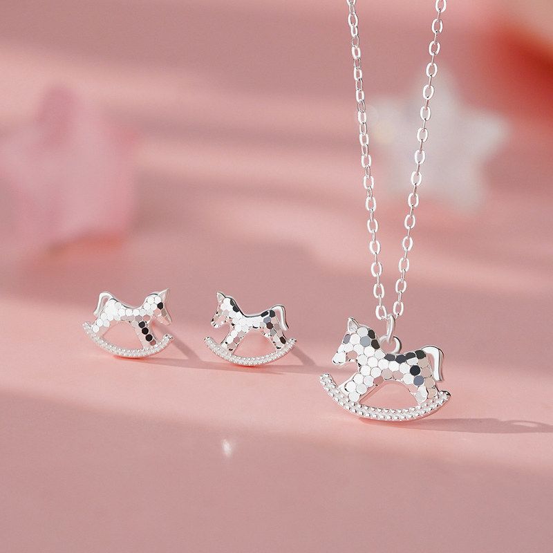 足银S999摇摇木马项链生肖马耳钉碎冰冰国风个性创意首饰跨境代发