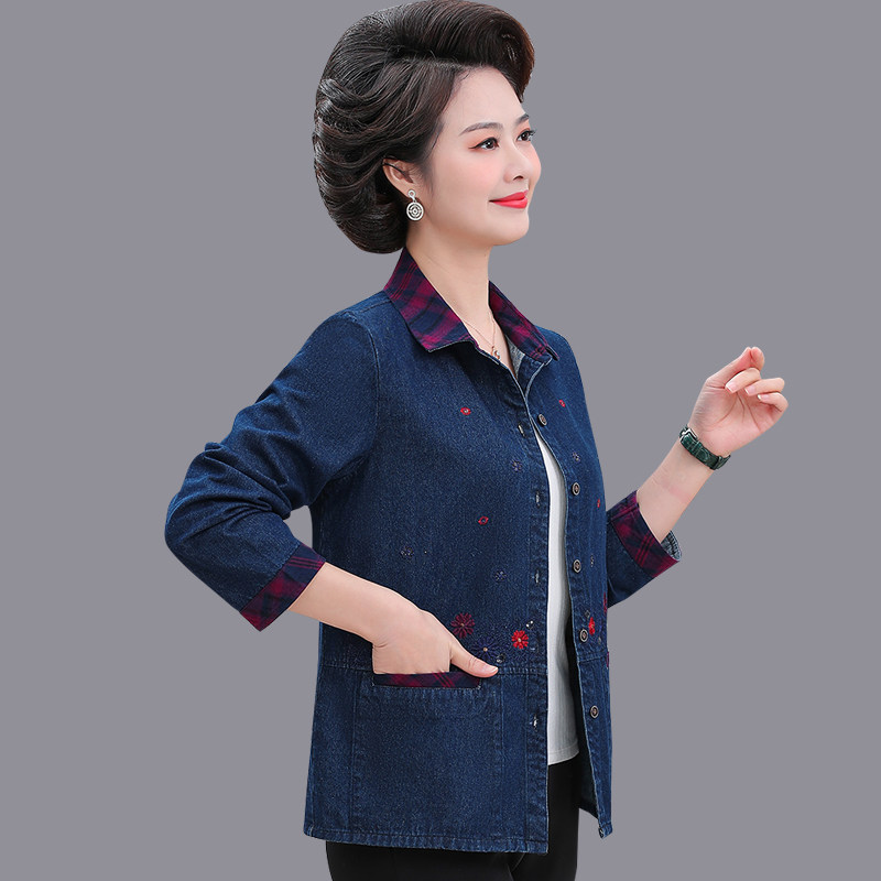 妈妈秋装新款纯棉牛仔衬衫长袖外套女中老年人衬衣洋气春秋季上衣