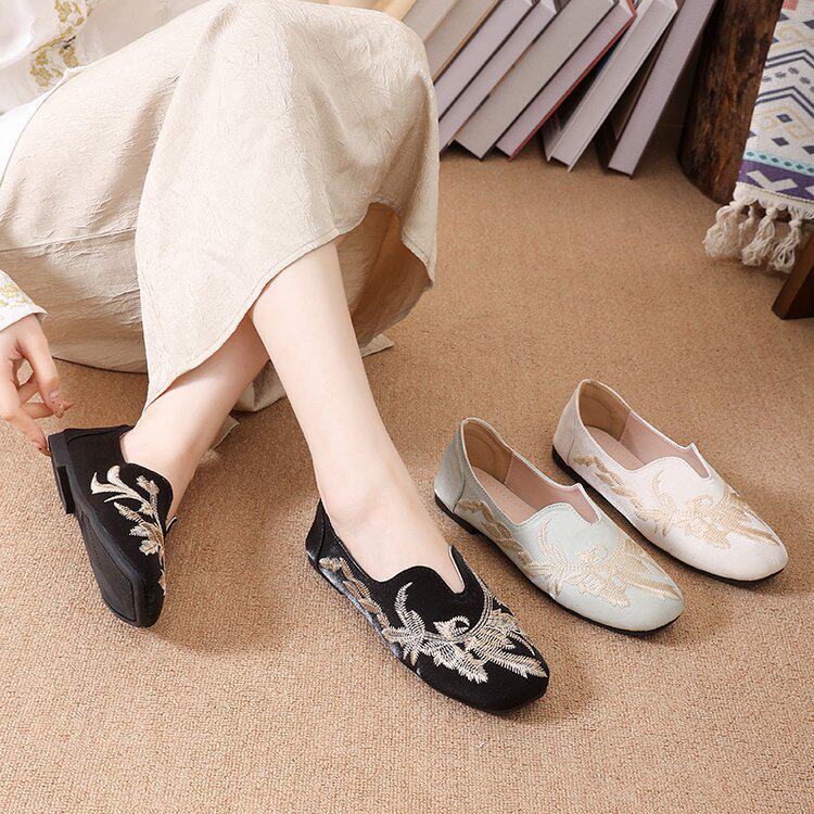 汉服百搭低跟鞋MADZERINI手工轻奢新春夏蜘蛛复古风刺绣豆豆鞋