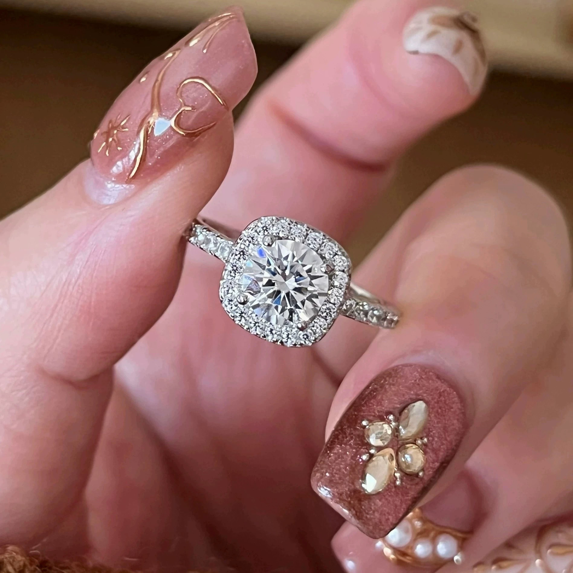 S925纯银四爪方糖锆石戒指女高级感闪钻时尚通勤轻奢百搭气质w