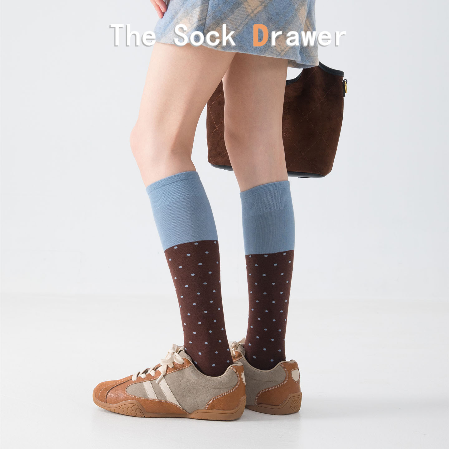 波点小腿袜女秋韩版拼色长筒袜微压学院风高筒袜子配德训鞋的袜子