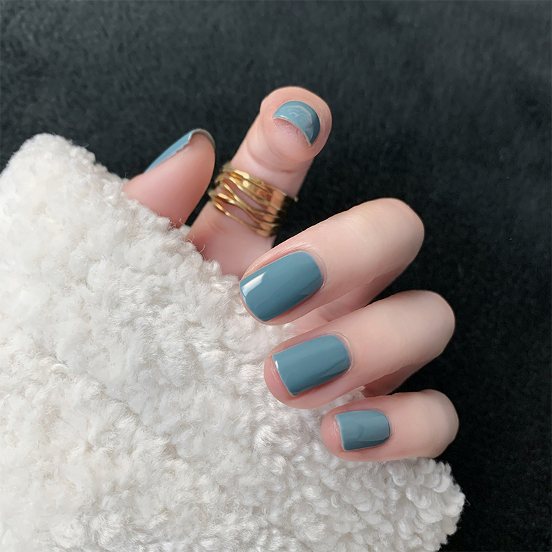 OPI高级感美甲莫兰迪烟灰蓝色