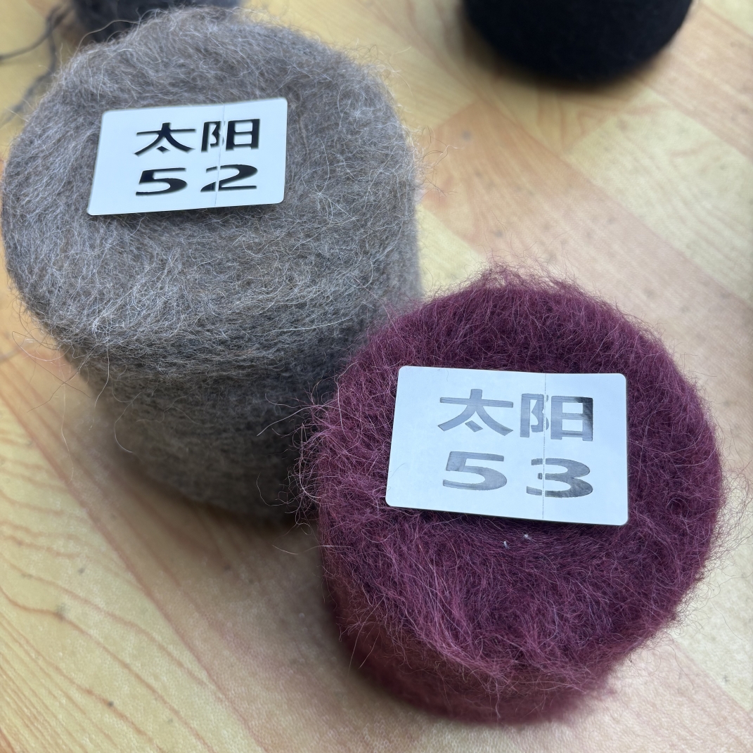 (特价)阿尔巴卡羊驼拉毛40%羊驼绒32%美丽诺柔软手织毛衣围巾