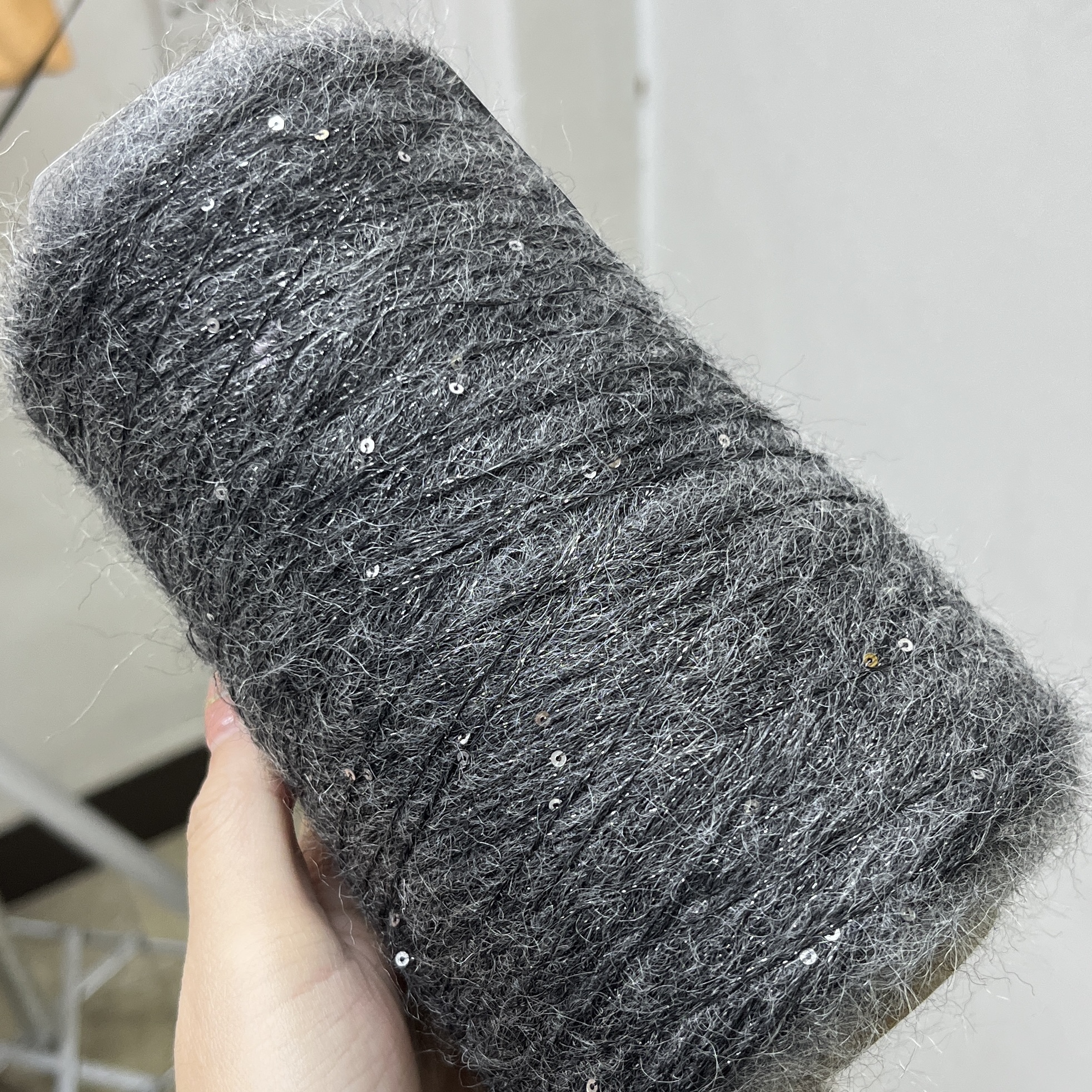 意大利花纱亮片羊驼马海/ 33%羊驼马海33%羊毛/ 柔软舒适透气