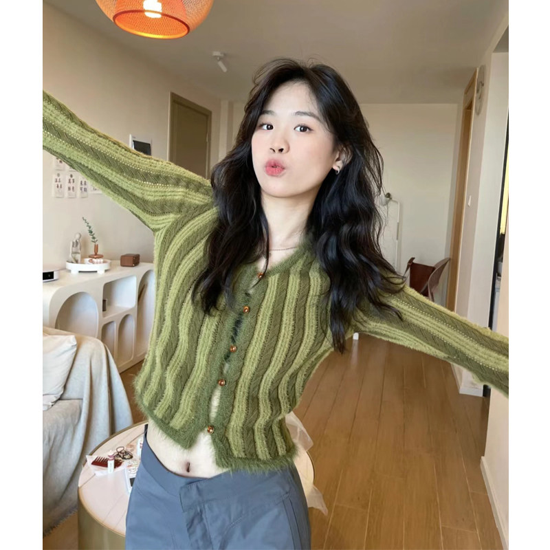 高级感复古气质长袖V领短款别致条纹软糯水貂绒针织开衫毛衣女潮,女装/女士精品,毛针织衫,淘宝优惠券,粉丝福利购,淘宝优惠卷