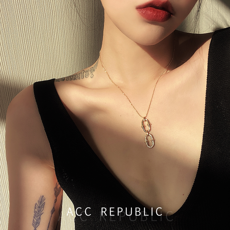 女气质颈链锁骨链冷淡风吊坠