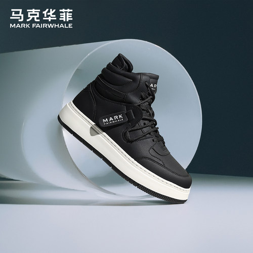 马克华菲秋季新款户外运动休闲鞋