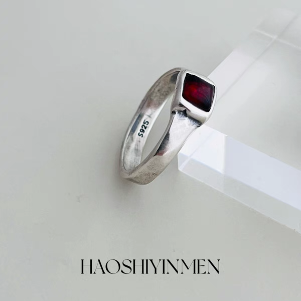 韩国东大门S925纯银复古手工锤打红色方形天然石戒指百搭高级感戒