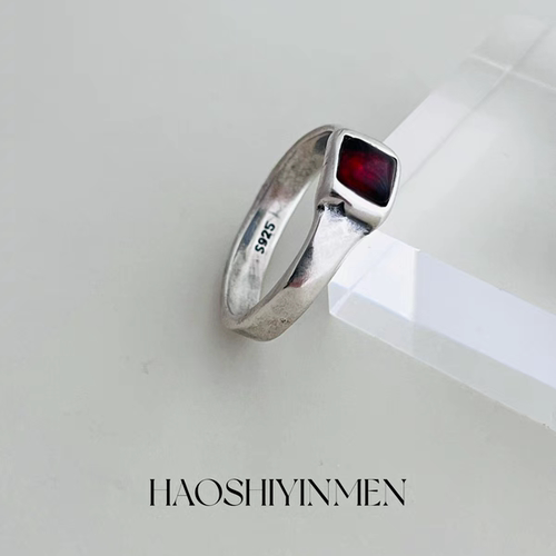 韩国东大门S925纯银复古手工锤打红色方形天然石戒指百搭高级感戒