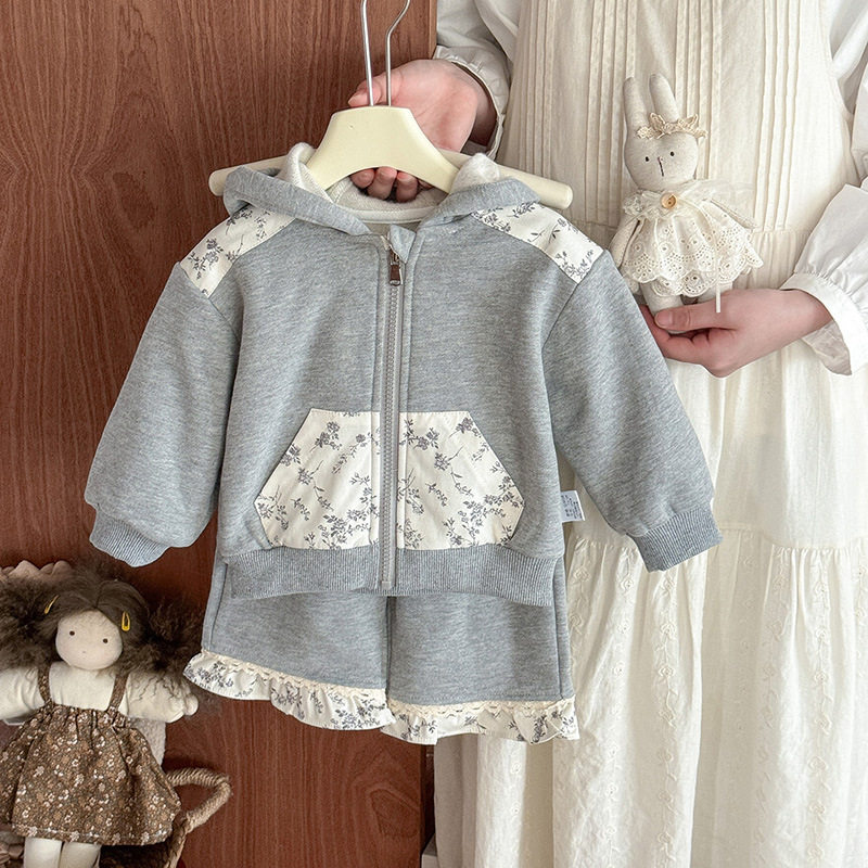 女宝套装秋季新款2026童装婴幼儿衣服裤子儿童洋气卫衣两件套