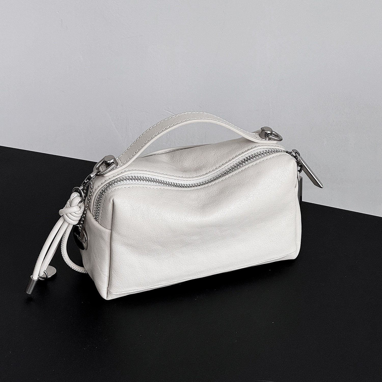 RANU日韩风头层牛皮白色小方包女单肩斜挎包简约百搭手拎包饭盒包,箱包皮具/热销女包/男包,小方包,淘宝优惠券,粉丝福利购,淘宝优惠卷