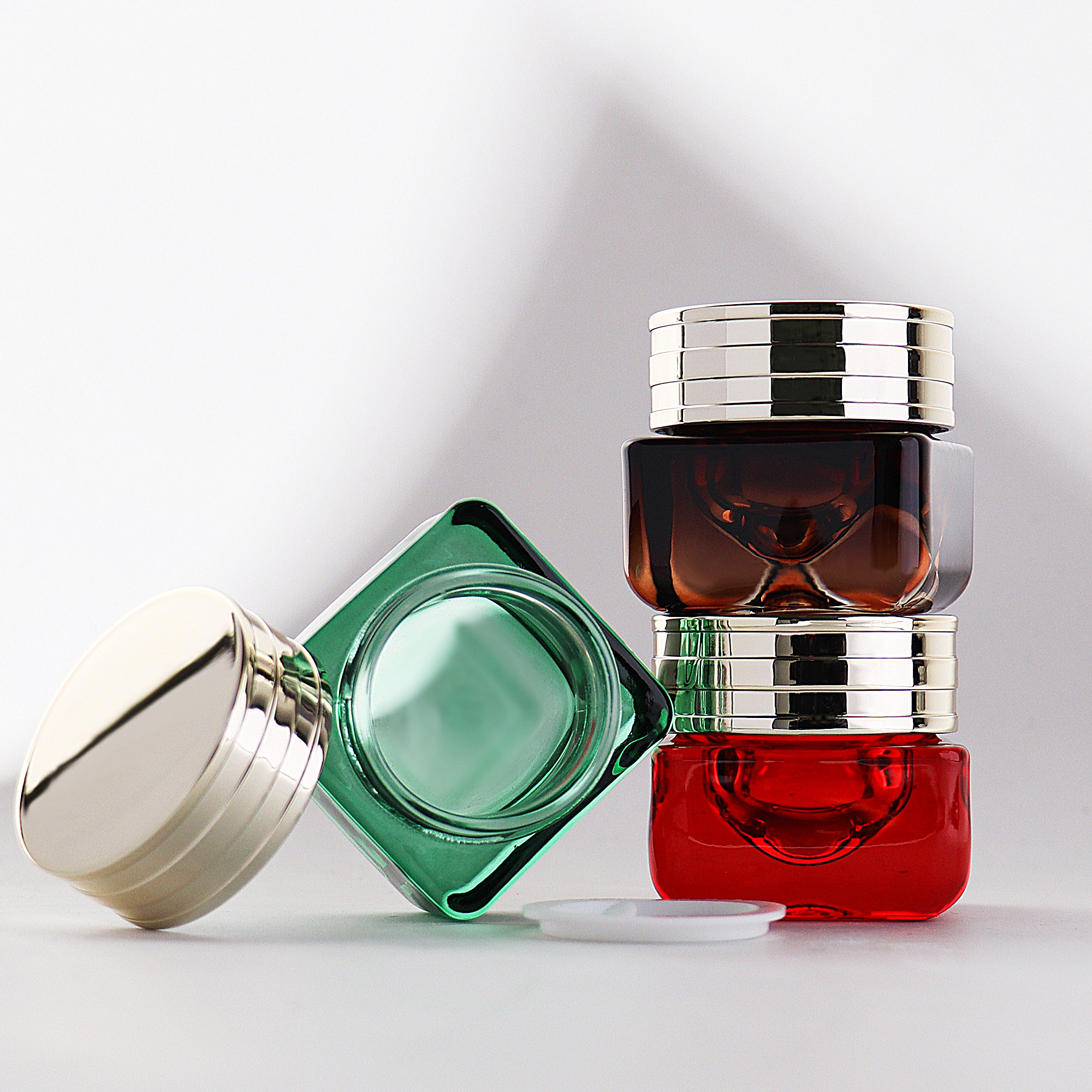 HOPECK膏霜瓶红/绿/棕色模制玻璃瓶眼霜遮瑕膏15g乳液粉底膏霜瓶,彩妆/香水/美妆工具,化妆/美容工具,淘宝优惠券,粉丝福利购,淘宝优惠卷